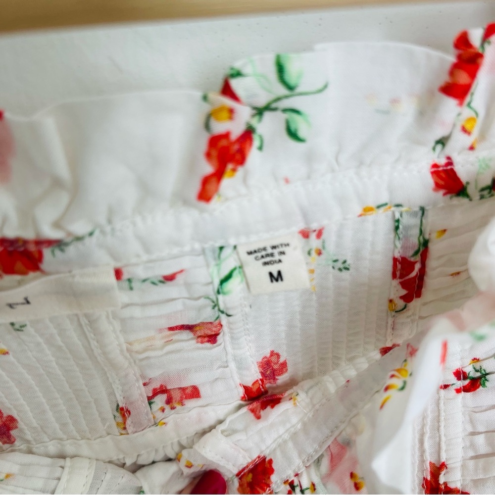 Doen floral blouse size medium